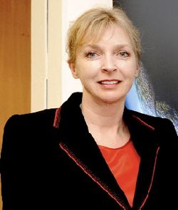Kirsten Strand Small